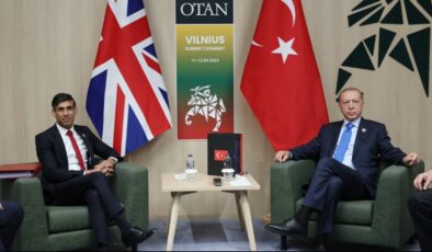 İngiltere’nin mültecileri Türkiye’ye gönderme planı çöktü