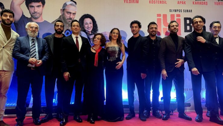 ‘İyi Bir Aile Değiliz’in galası yapıldı