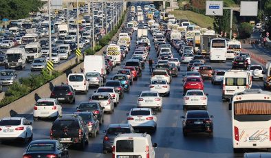 Trafiğe kayıt yaptıran taşıt sayısı şubatta azaldı