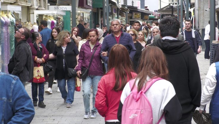 Esnafın umudu yabancılar: İnsanlar aç aç geziyor, bize turist lazım