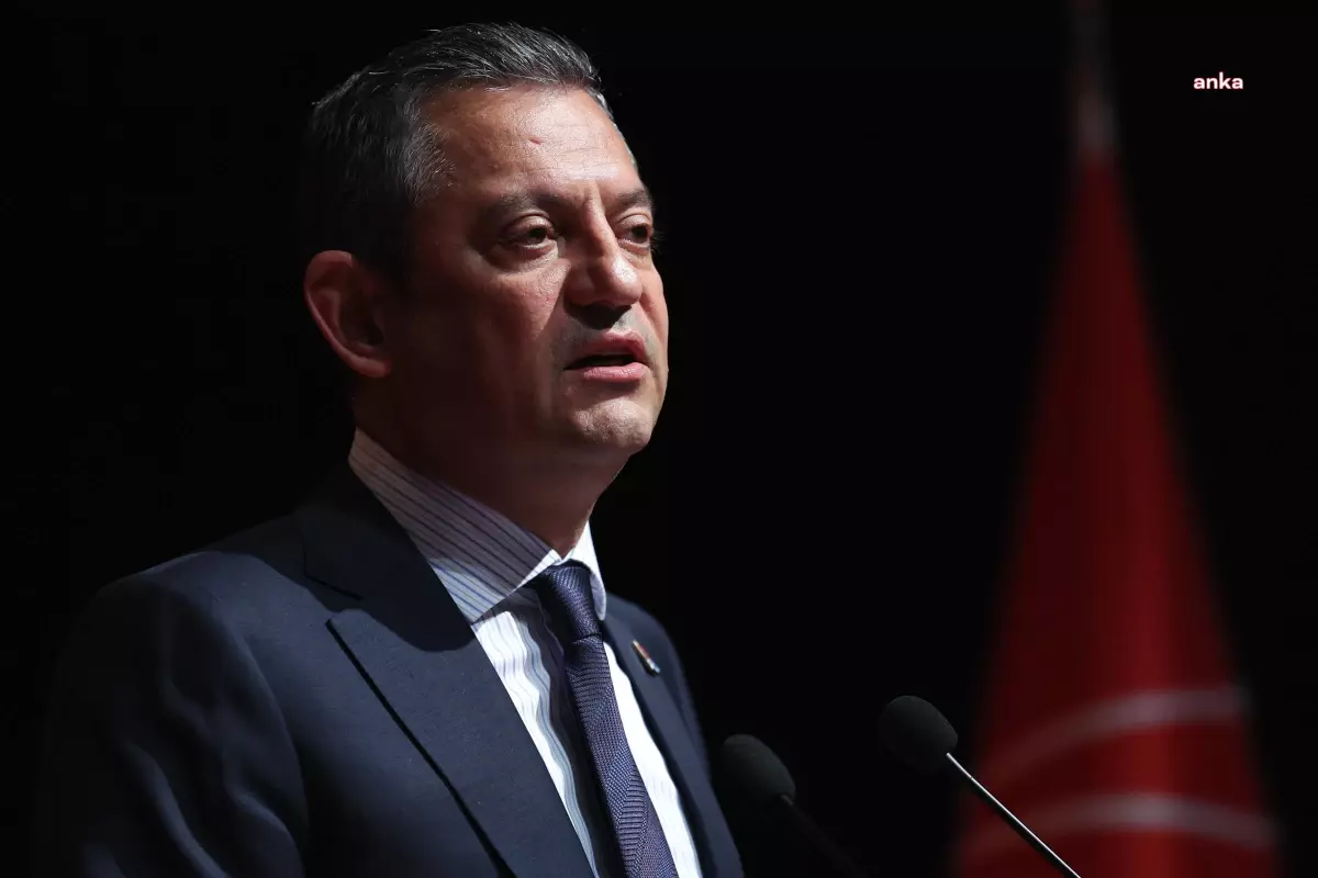 Özgür Özel, Ruhi Su’yu Andı