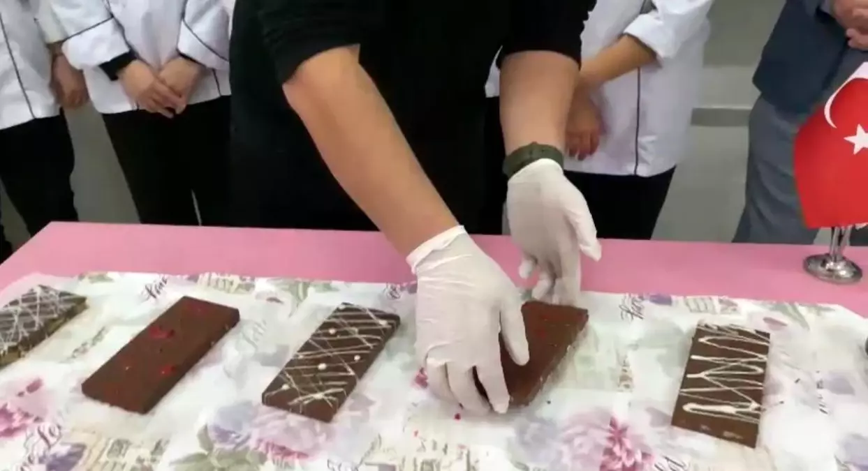 Manda Kaymağıyla Dubai Çikolatası