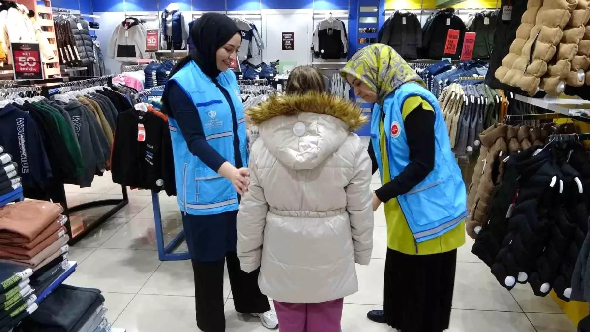 Kütahya’da Yetim Çocuklara Kış Bayramı