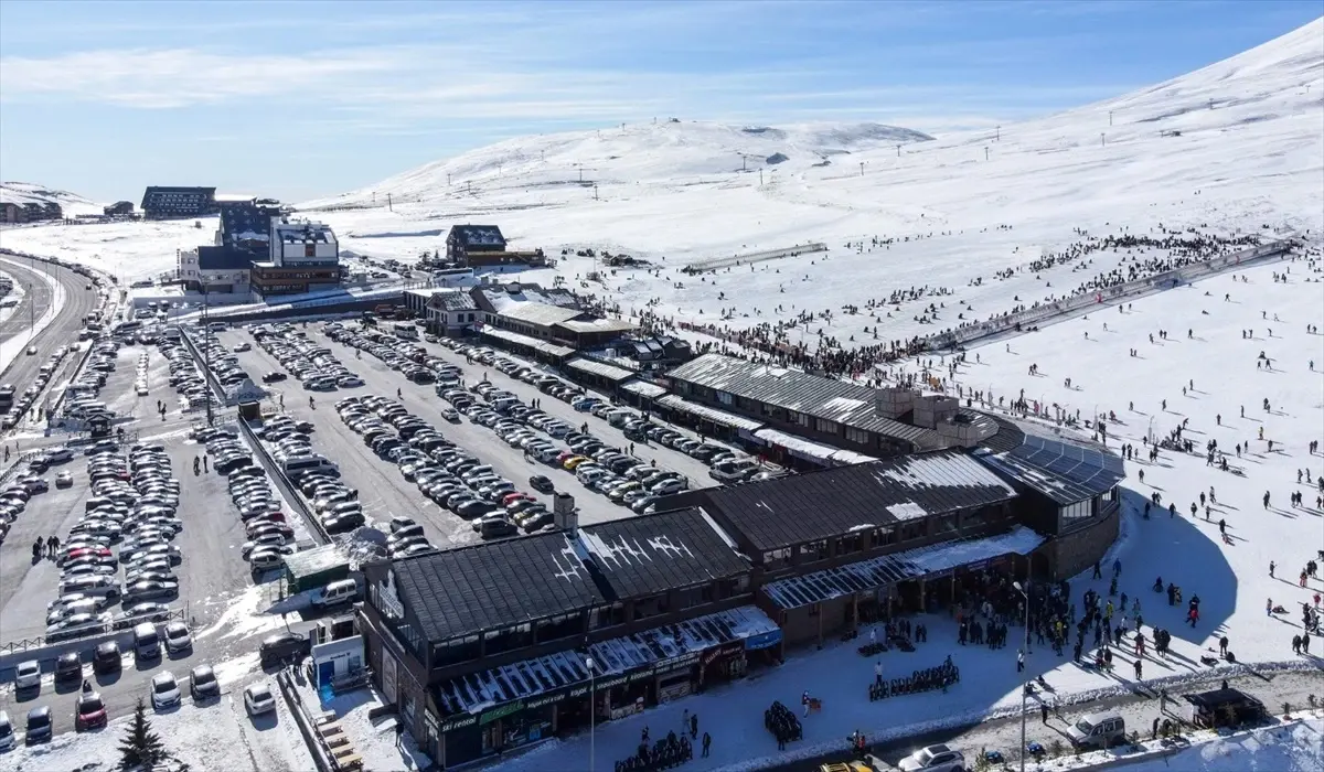 Erciyes Kayak Merkezi 110 Bin Ziyaretçi Ağırladı