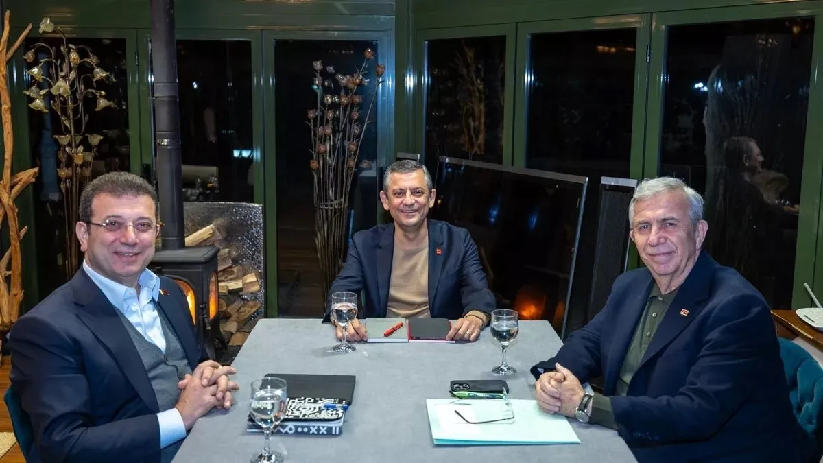 CHP’de demokrasi tiyatrosu! İmamoğlu’nun karşısına ‘tavşan aday’ arayışı başladı