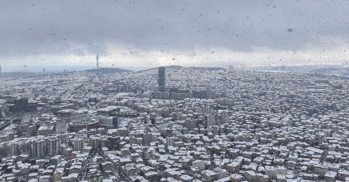 İstanbul beyaza büründü!