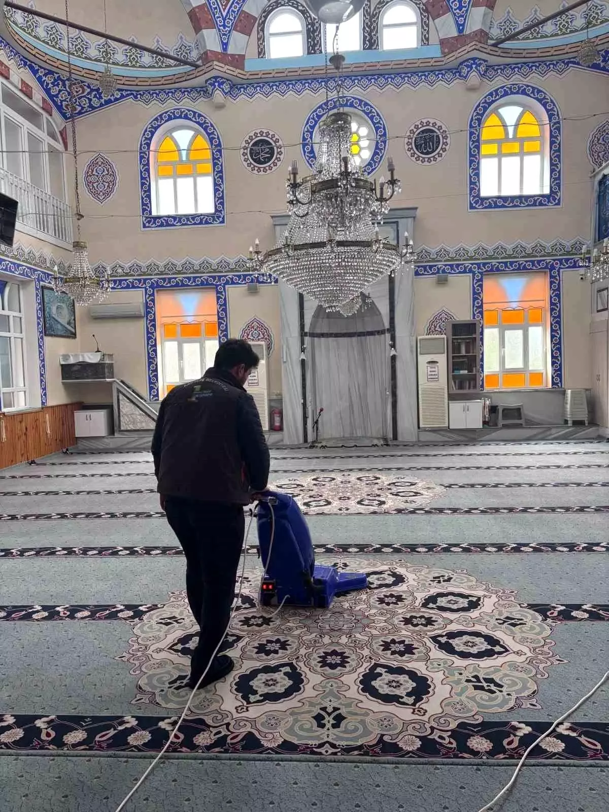 Kartepe’de Camiler Ramazan’a Hazırlanıyor