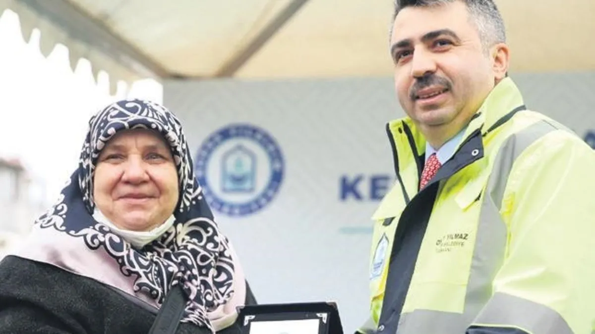 Tüm mahalleyi ikna etti kentsel dönüşüm başladı