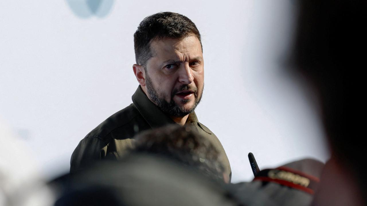 Zelenski, Rusya’nın ilan ettiği geçici ateşkesi ihlal ettiğini belirtti